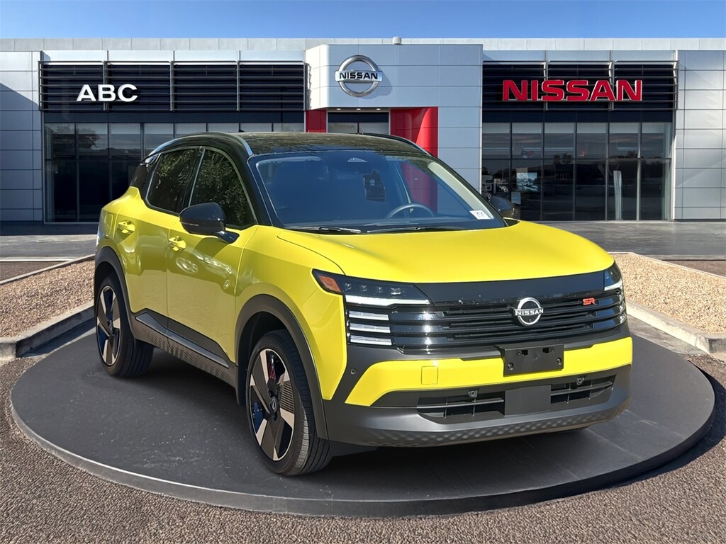 Used 2025 Nissan Kicks SR SUV