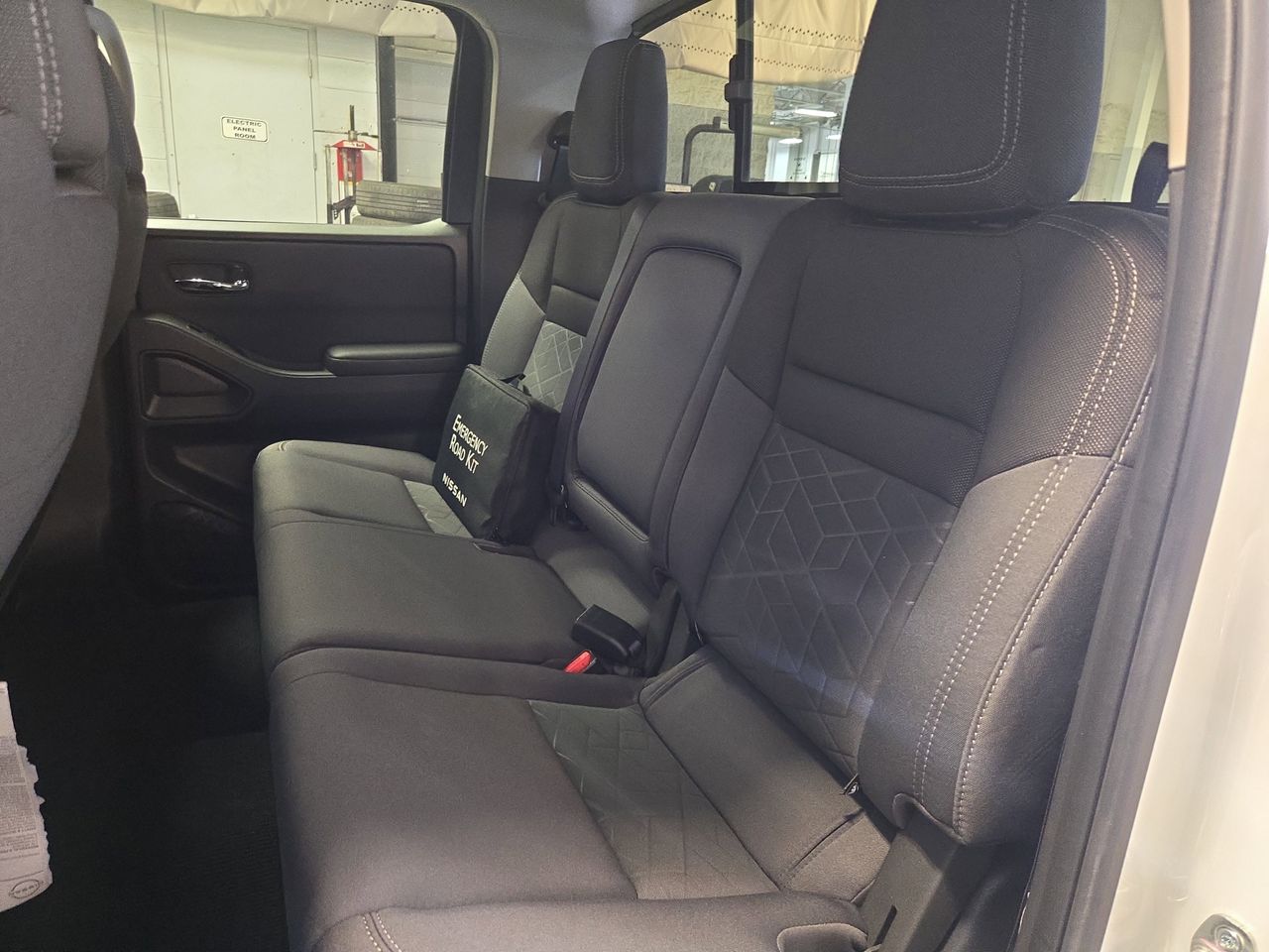 2025 Nissan Frontier SV - Photo 12