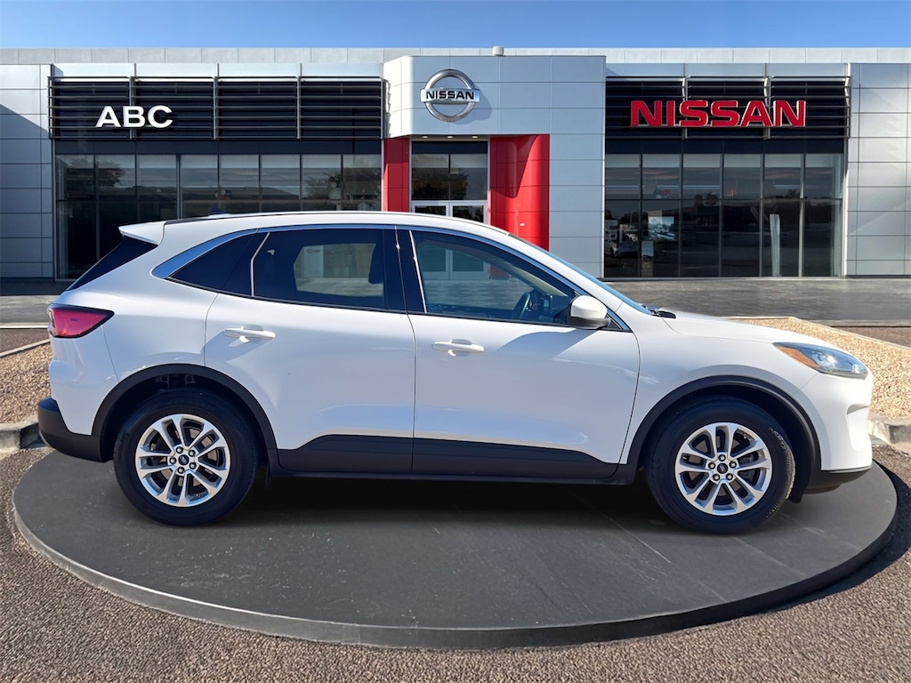 Used 2020 Ford Escape SE SUV