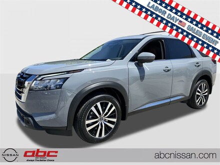 2025 Nissan Pathfinder Platinum SUV