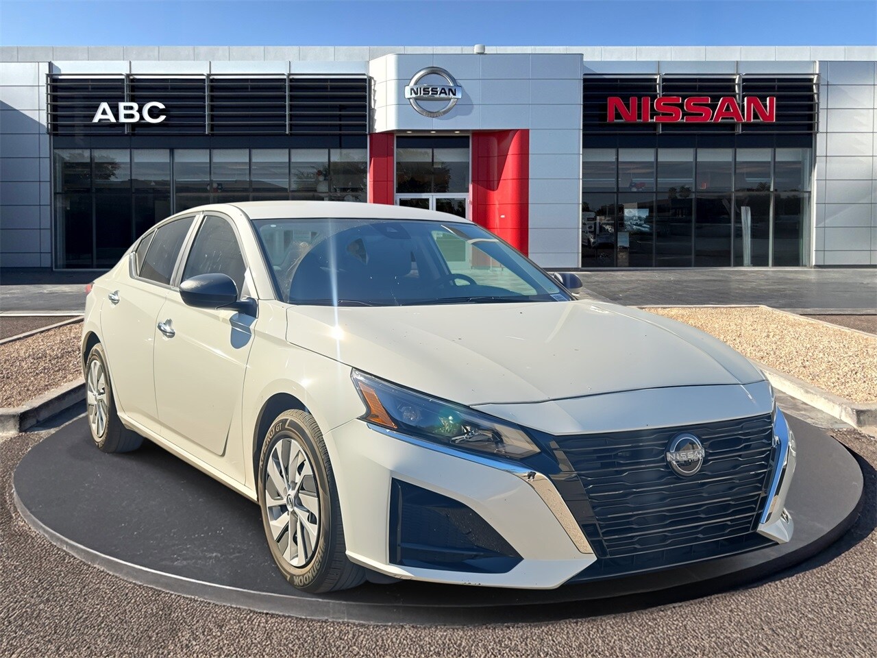 2025 Nissan Altima 2.5 S photo 2