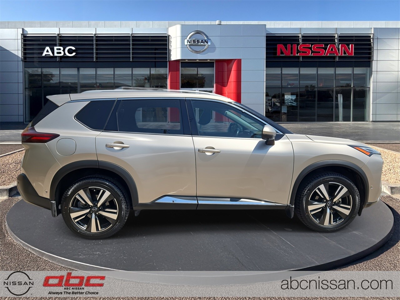 2022 Nissan Rogue Platinum photo 4