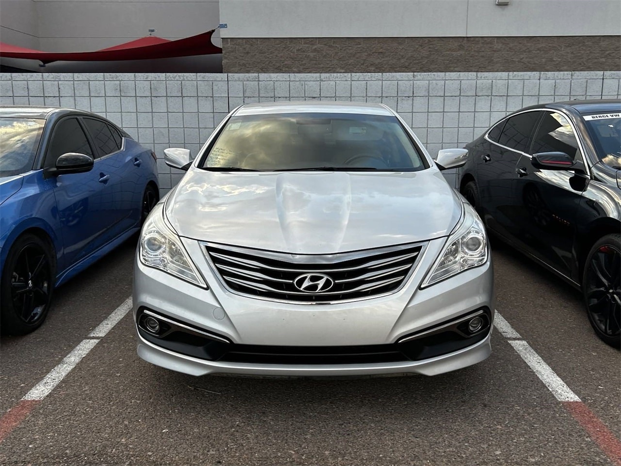 Used 2016 Hyundai Azera Base with VIN KMHFG4JG2GA523979 for sale in Phoenix, AZ