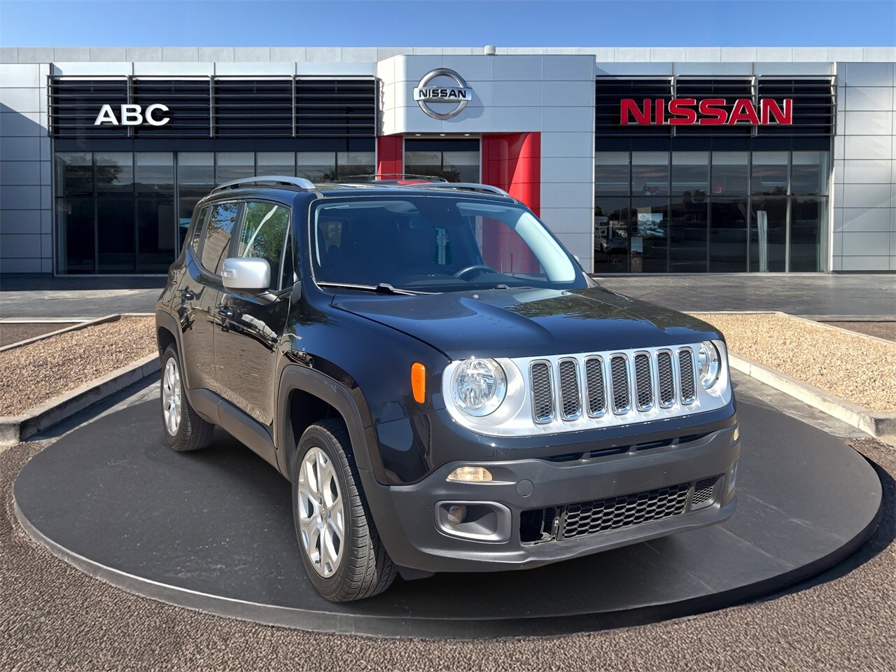 2015 Jeep Renegade Limited photo 3