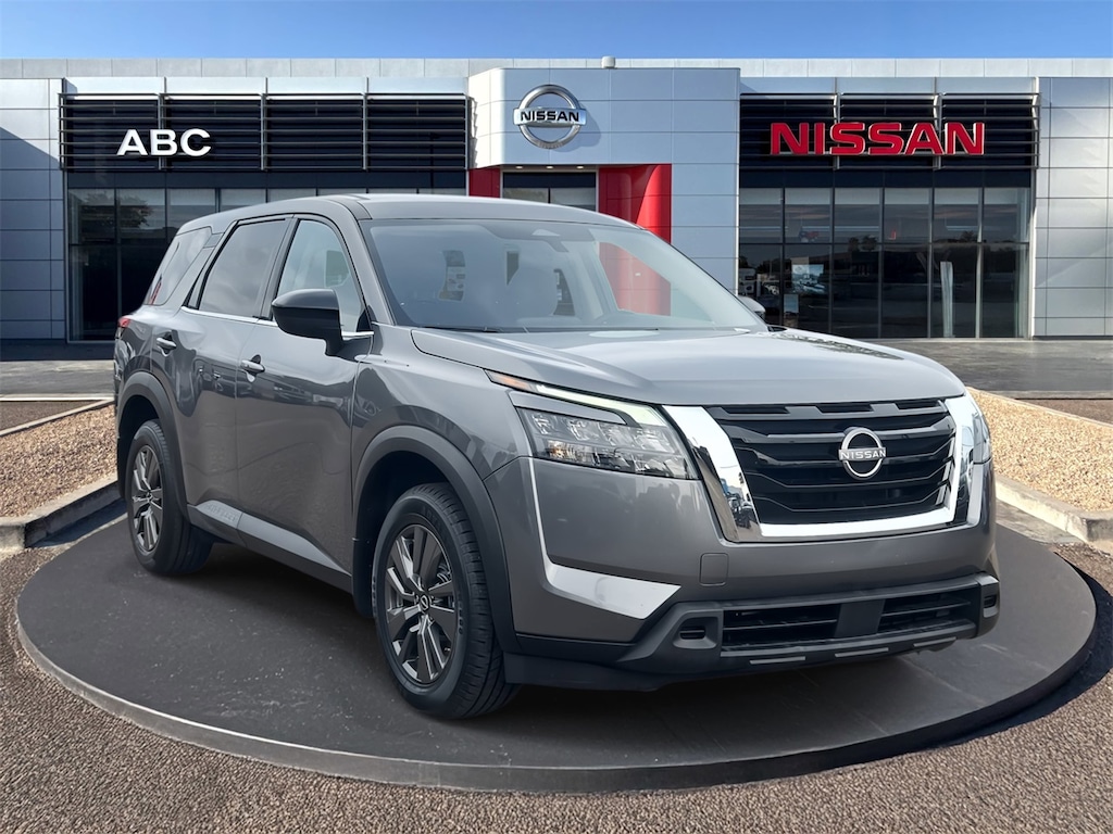 Used 2023 Nissan Pathfinder S SUV