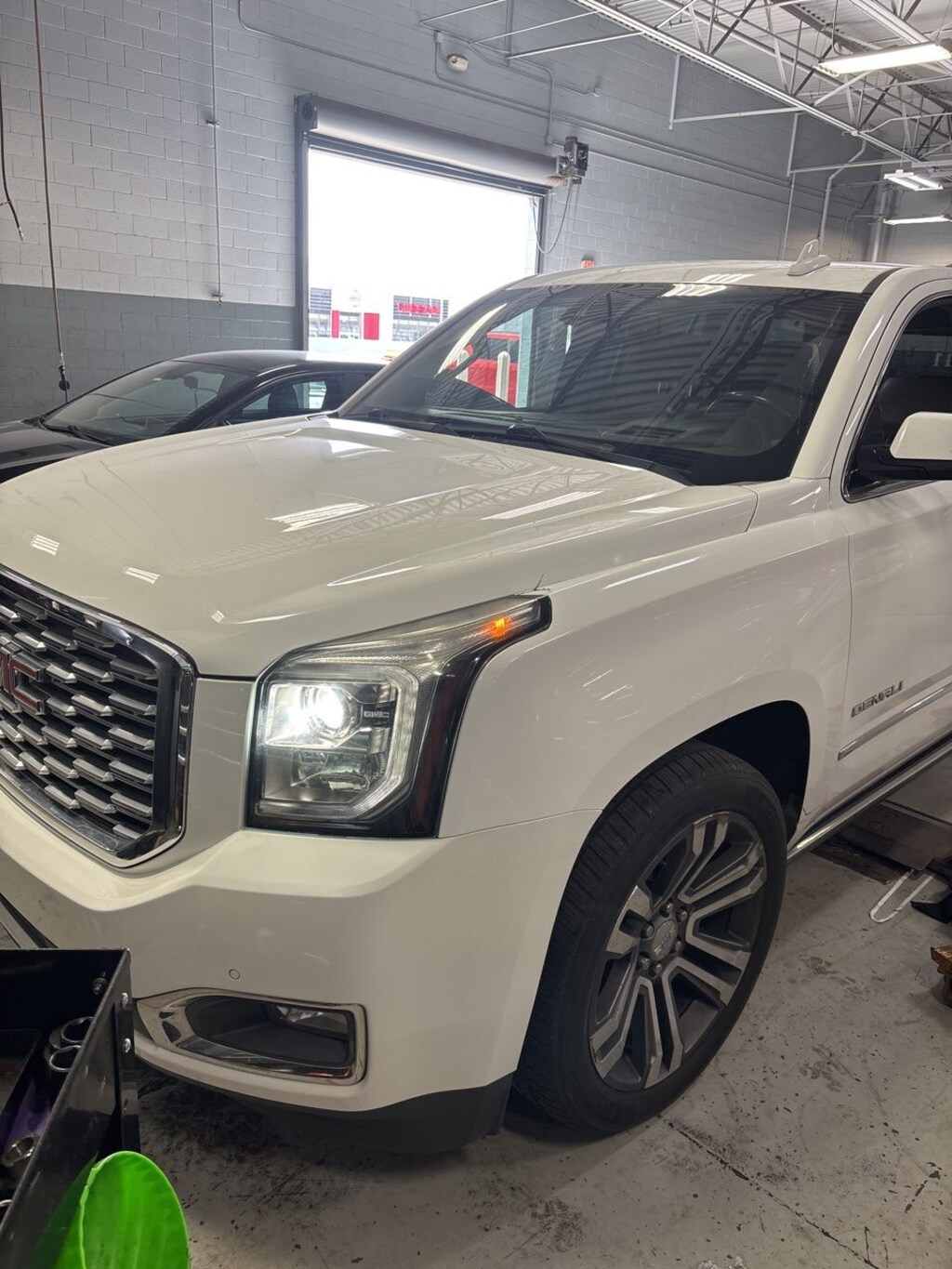 Used 2018 GMC Yukon Denali SUV