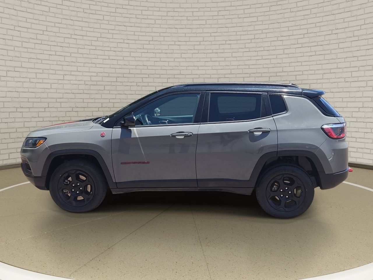 2023 Jeep Compass Trailhawk - Photo 8