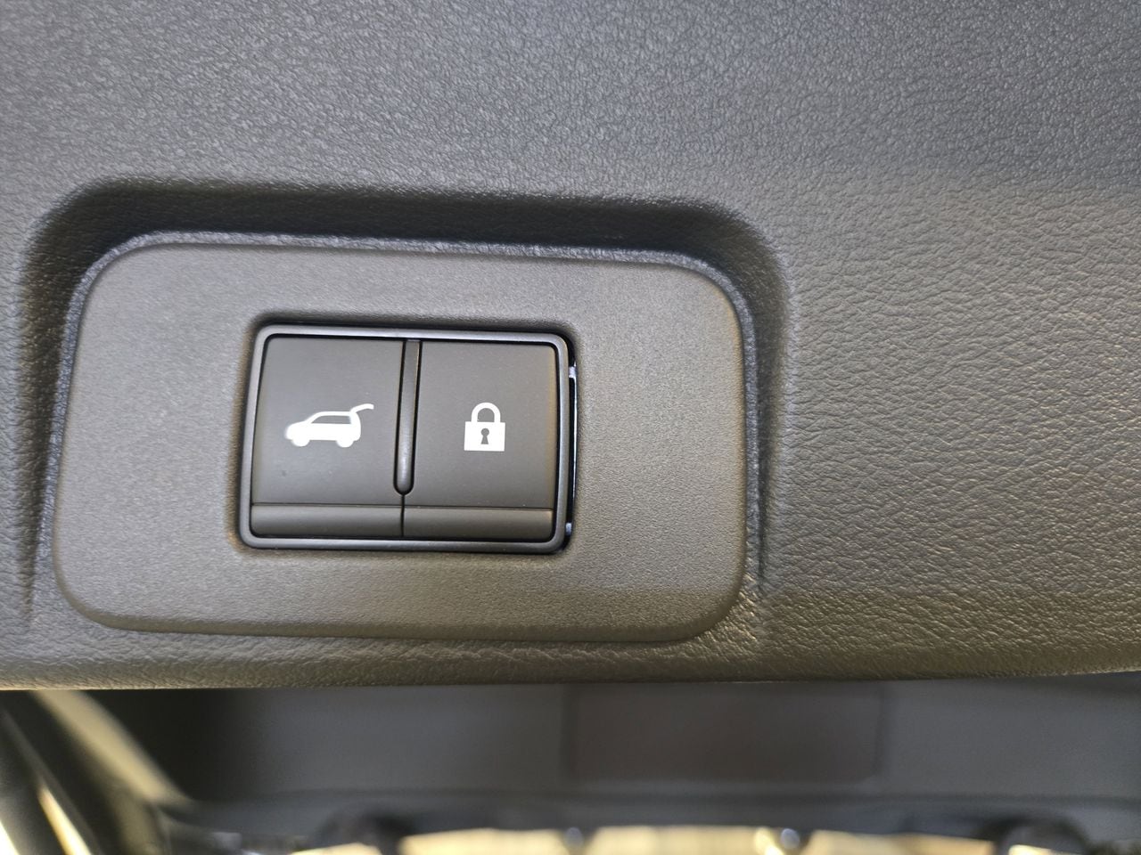 2025 Nissan Rogue Platinum - Photo 13