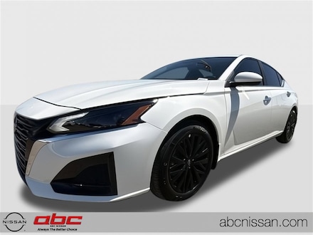 2025 Nissan Altima SV Sedan