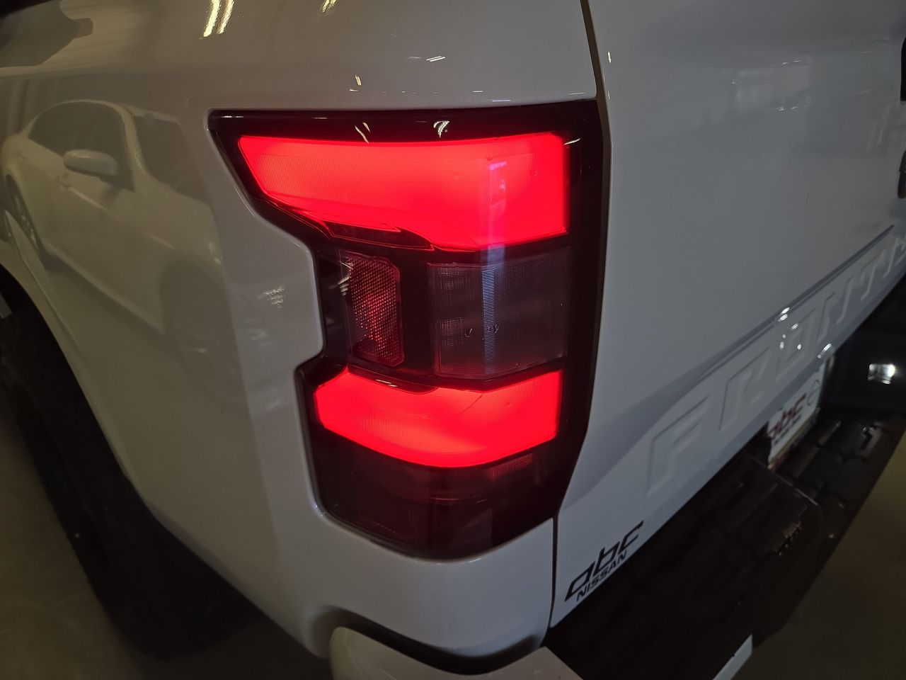 2025 Nissan Frontier SV - Photo 31