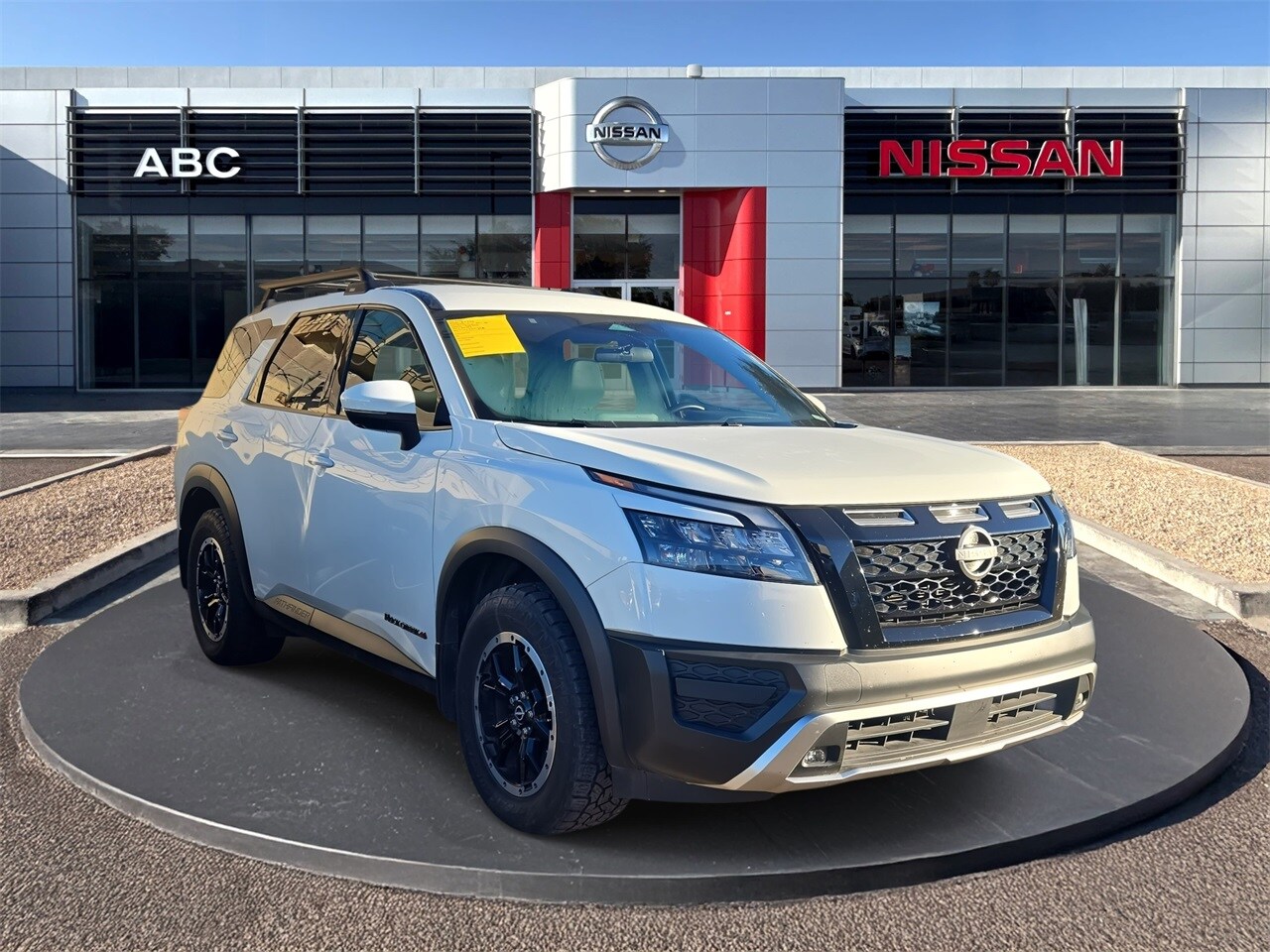 2024 Nissan Pathfinder Rock Creek photo 3