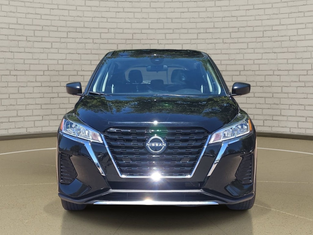 Used 2025 Nissan Kicks Play S SUV