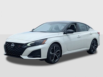 2026 Nissan Altima SR Sedan