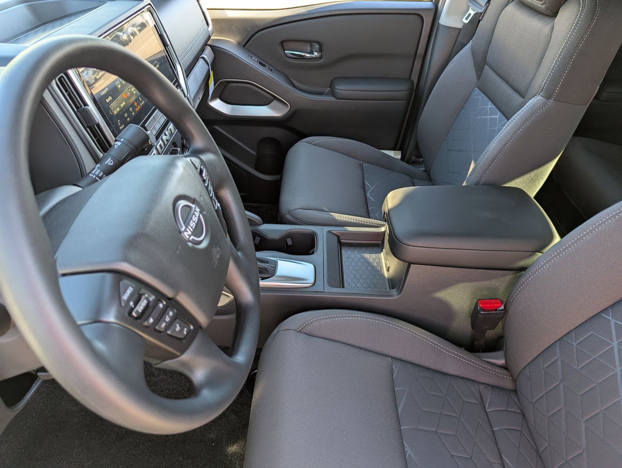 2026 Nissan Frontier SV - Photo 10