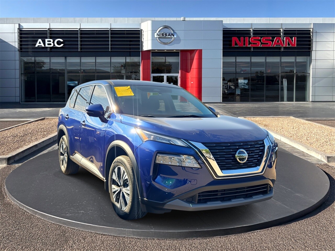 2021 Nissan Rogue SV photo 3