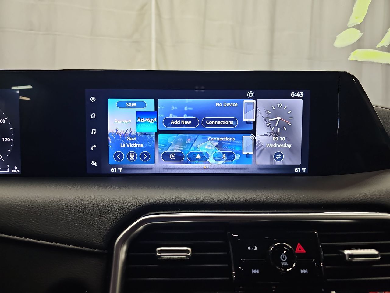 2025 Nissan Armada SV - Photo 22