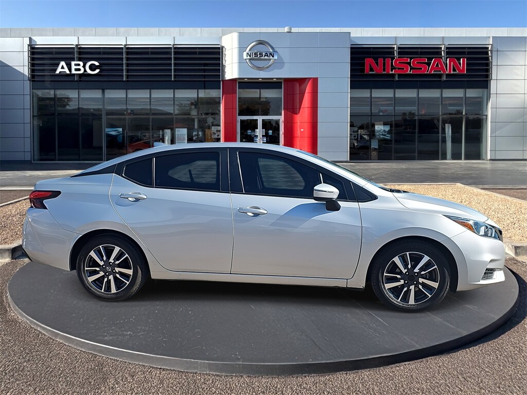 Used 2021 Nissan Versa 1.6 SV Sedan
