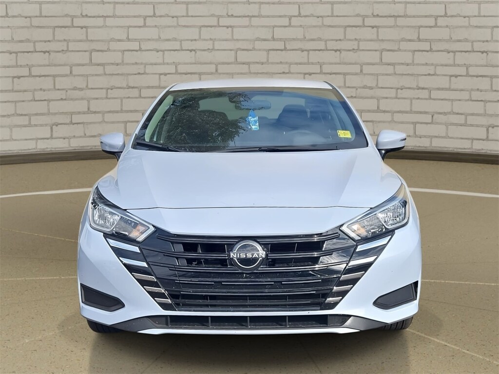 Used 2024 Nissan Versa 1.6 SV Sedan