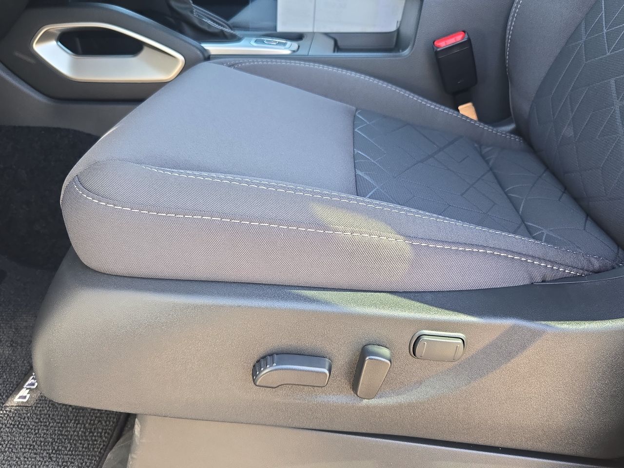 2026 Nissan Frontier SV - Photo 27