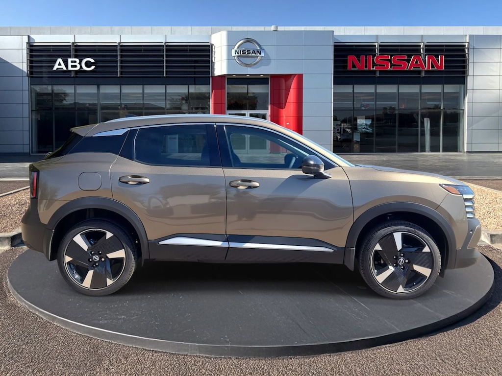 New 2026 Nissan Kicks SR SUV