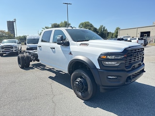 2026 Ram 5500 Chassis Cab TRADESMAN  CREW  4X4 84' CA Pickup