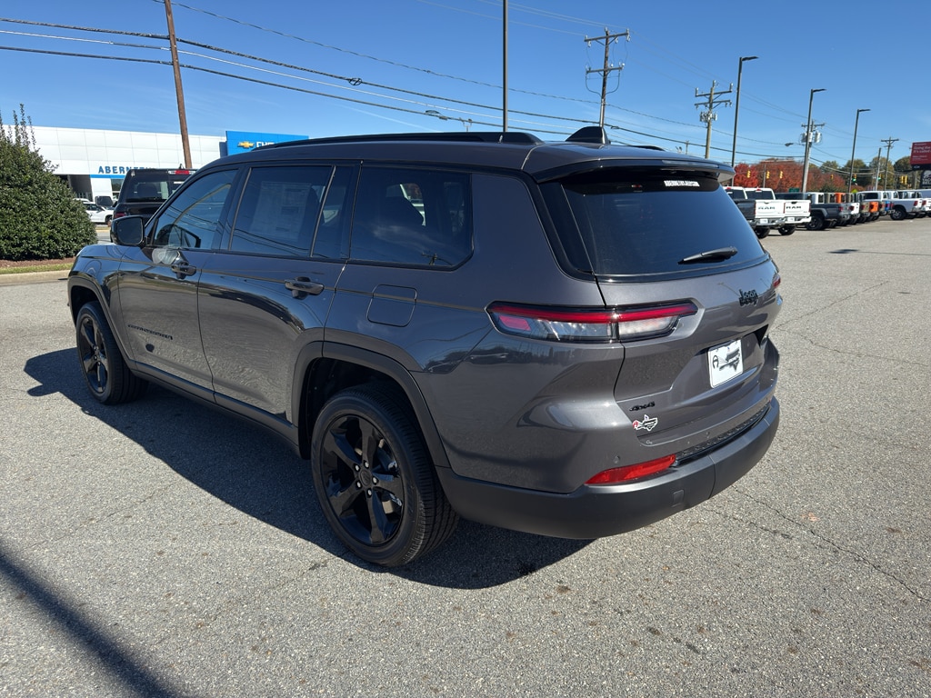New 2025 Jeep Grand Cherokee L ALTITUDE X 4X4 Sport Utility