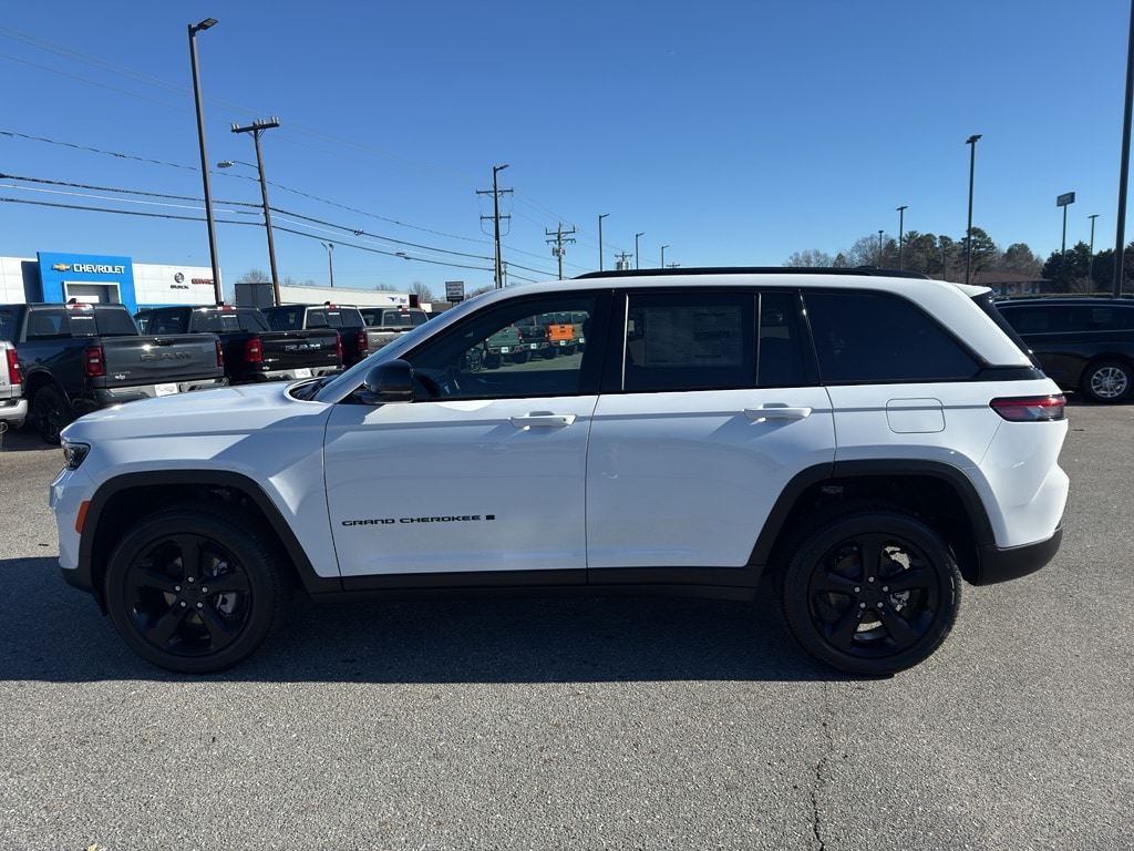 New 2025 Jeep Grand Cherokee ALTITUDE X 4X2 Sport Utility