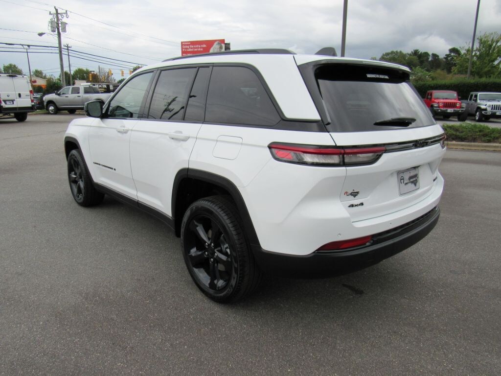 New 2025 Jeep Grand Cherokee LIMITED 4X4 Sport Utility