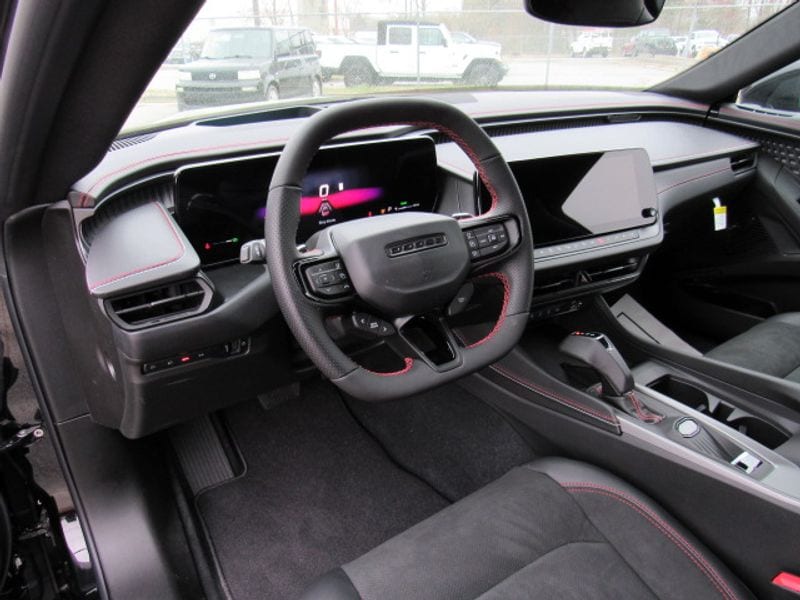 2025 Dodge Charger Daytona Scat Pack - Photo 18