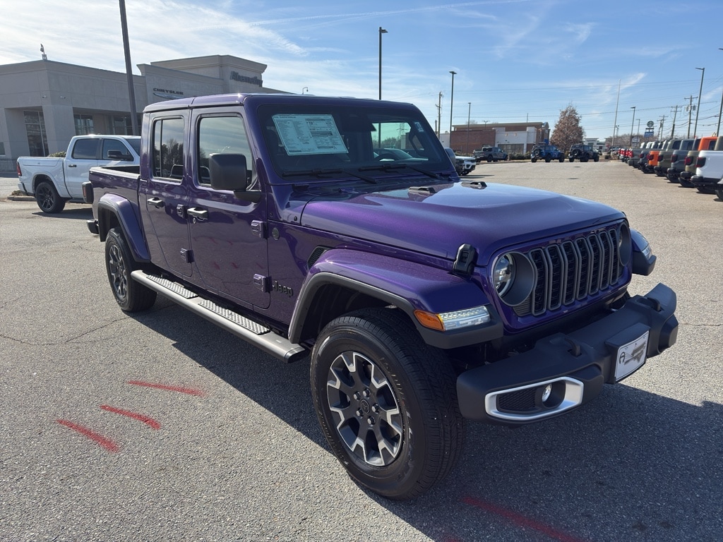 2026 Jeep Gladiator Sahara Auto's photo