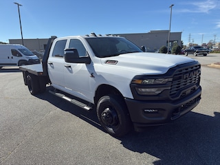 2026 Ram 3500 Chassis Cab 3500 TRADESMAN CREW CAB CHASSIS 4X4 60' CA Pickup