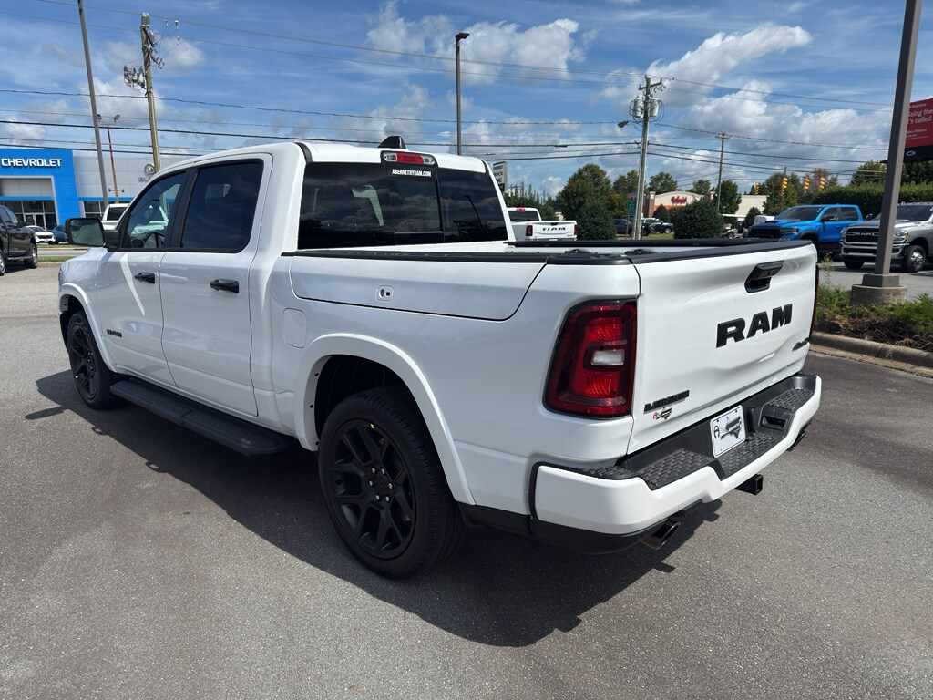 2026 Ram 1500 Laramie photo 4