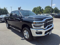 2026 Ram 2500 TRADESMAN CREW CAB 4X4 6'4 BOX Pickup