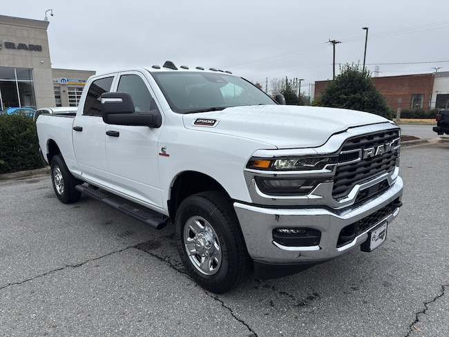 2026 Ram 2500 TRADESMAN CREW CAB 4X4 6'4 BOX Pickup