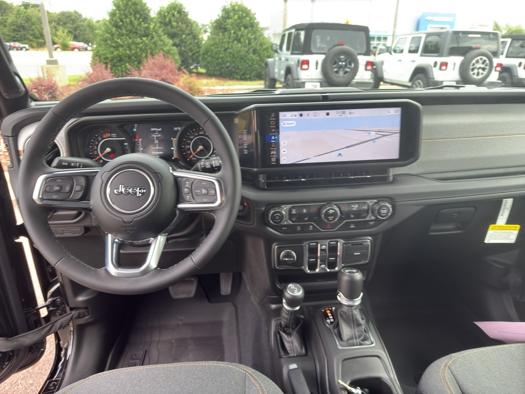2025 Jeep Wrangler 4-Door Sahara - Photo 18