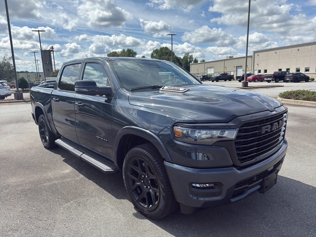 2026 RAM Ram 1500 Pickup Laramie's photo