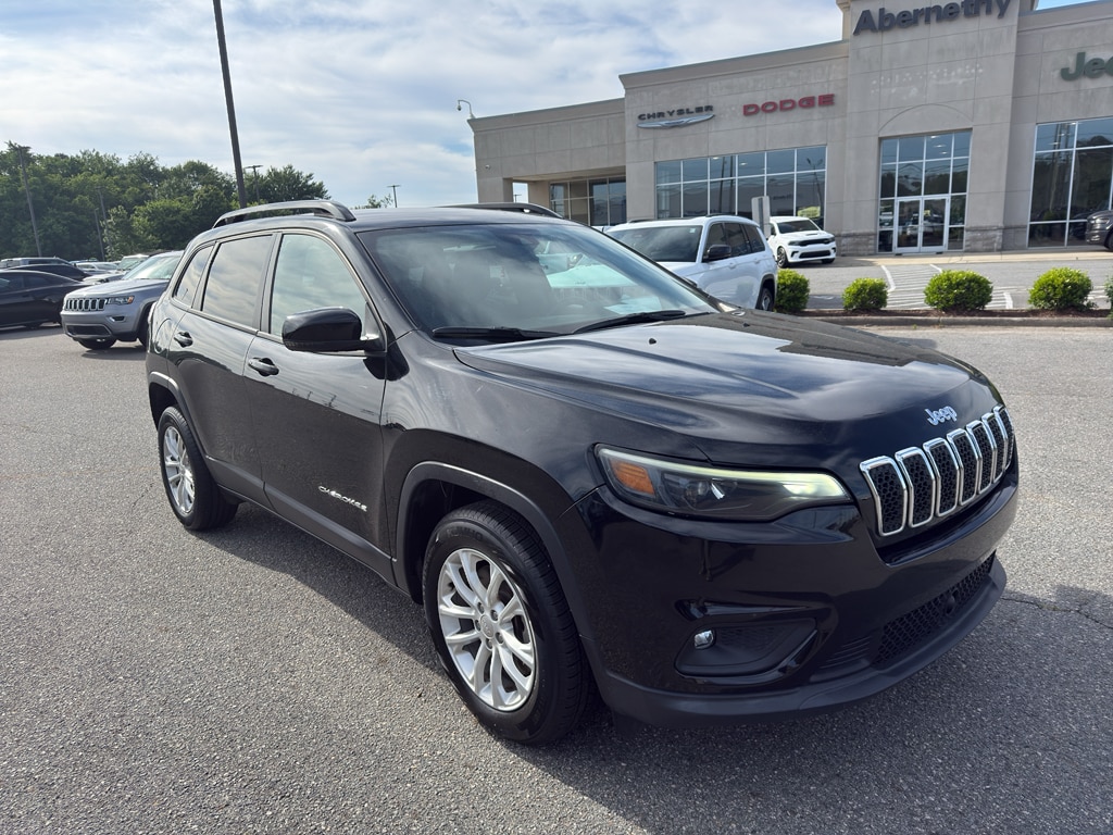 2022 Jeep Cherokee Latitude Lux's photo