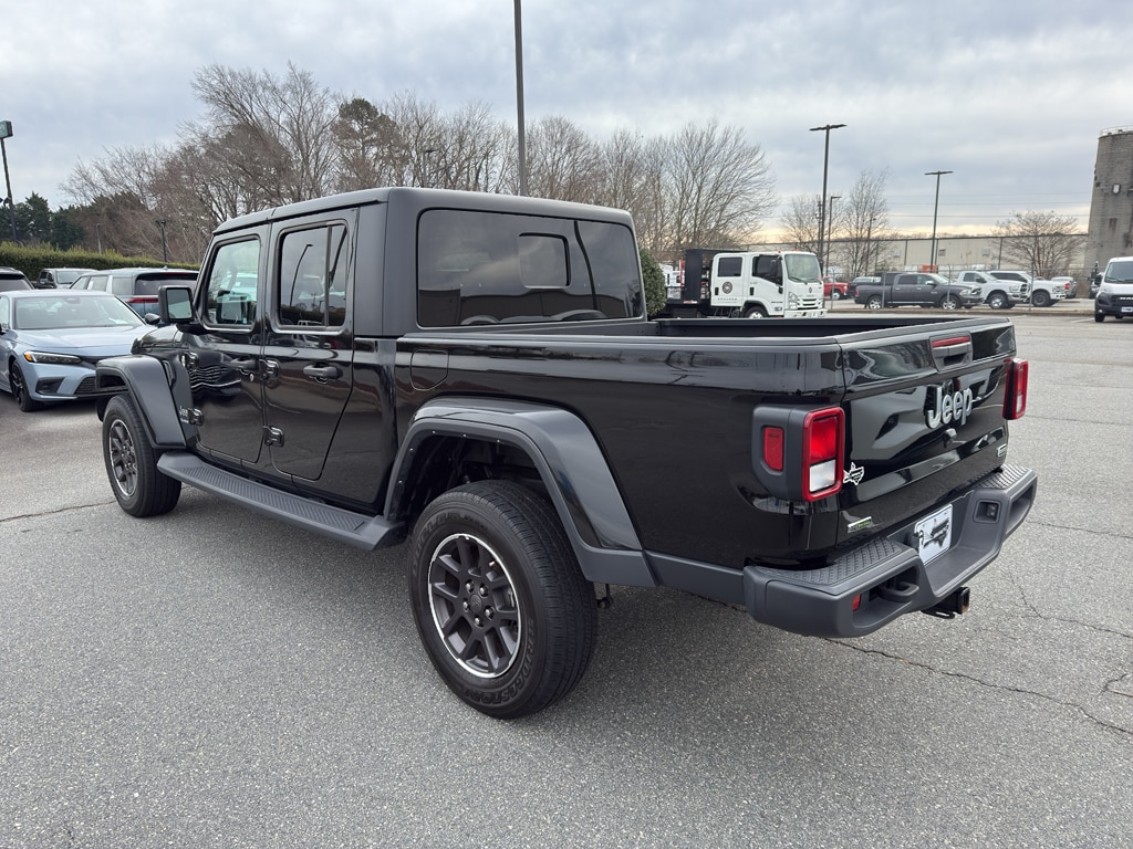 Used 2022 Jeep Gladiator Overland Crew Cab