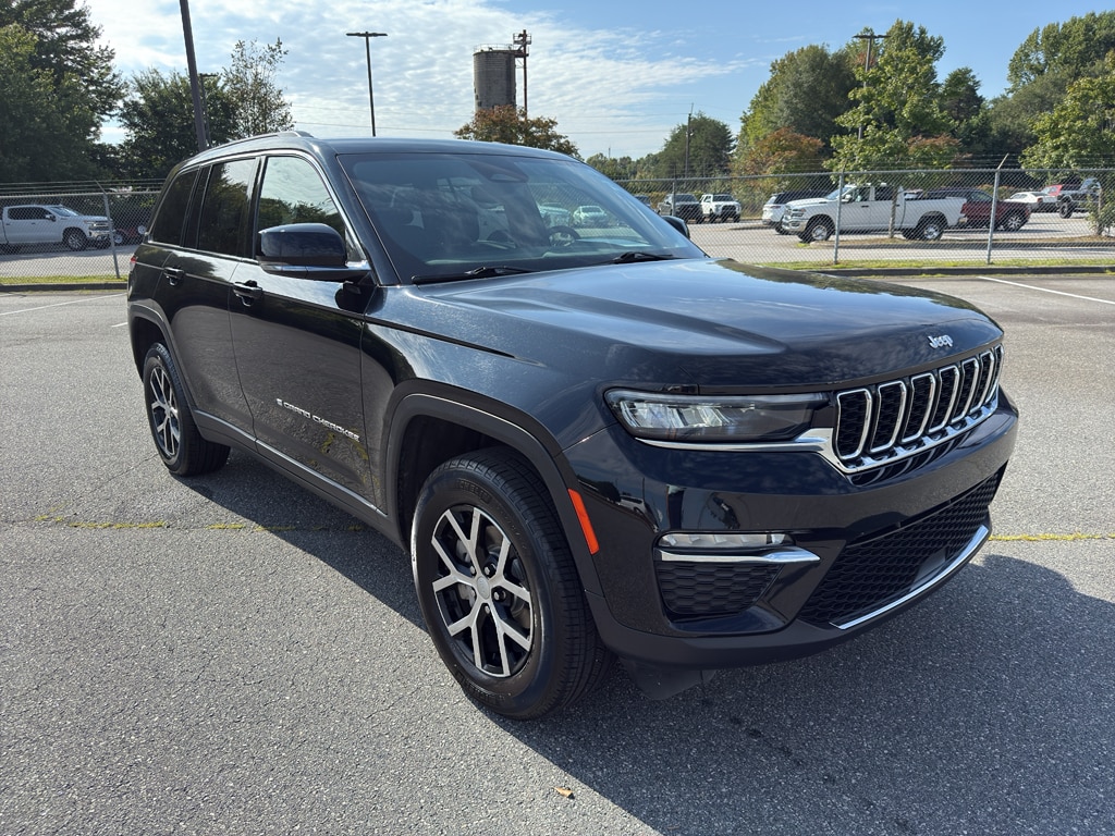 2024 Jeep Grand Cherokee Limited's photo