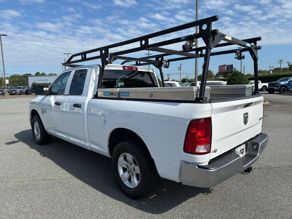 2022 Ram 1500 Classic Tradesman photo 3