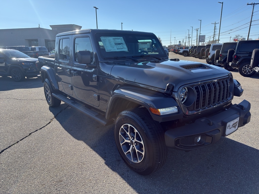 2026 Jeep Gladiator Sport S Auto's photo