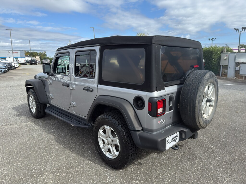 2019 Jeep Wrangler Sport S photo 4