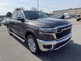 2026 Ram 1500 BIG HORN CREW CAB 4X4 5'7 BOX Pickup