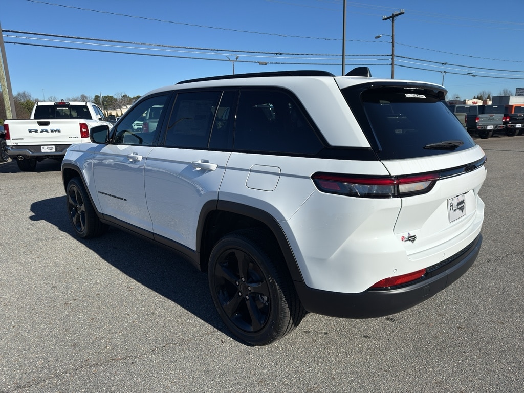 New 2025 Jeep Grand Cherokee ALTITUDE X 4X2 Sport Utility