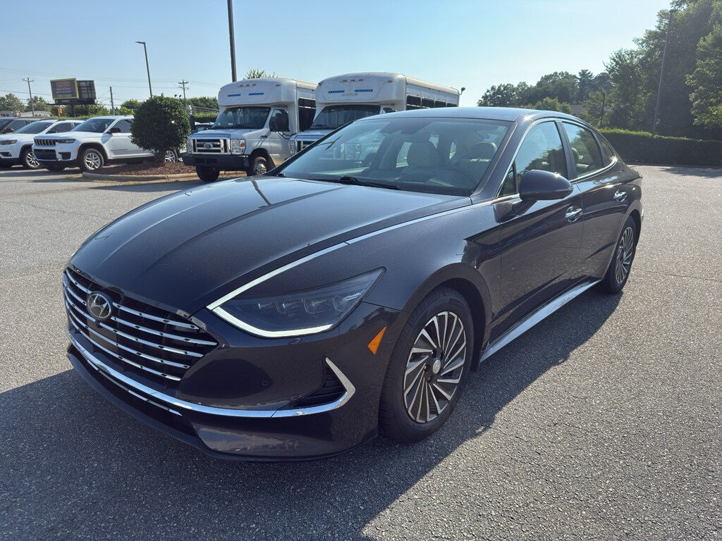 2022 Hyundai Sonata Hybrid Limited photo 2