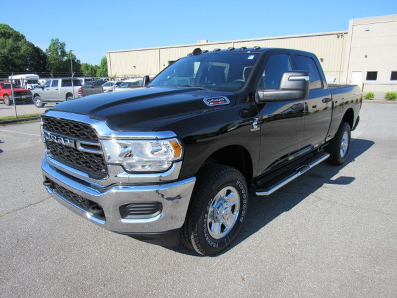 2024 Ram 2500 Tradesman photo 2