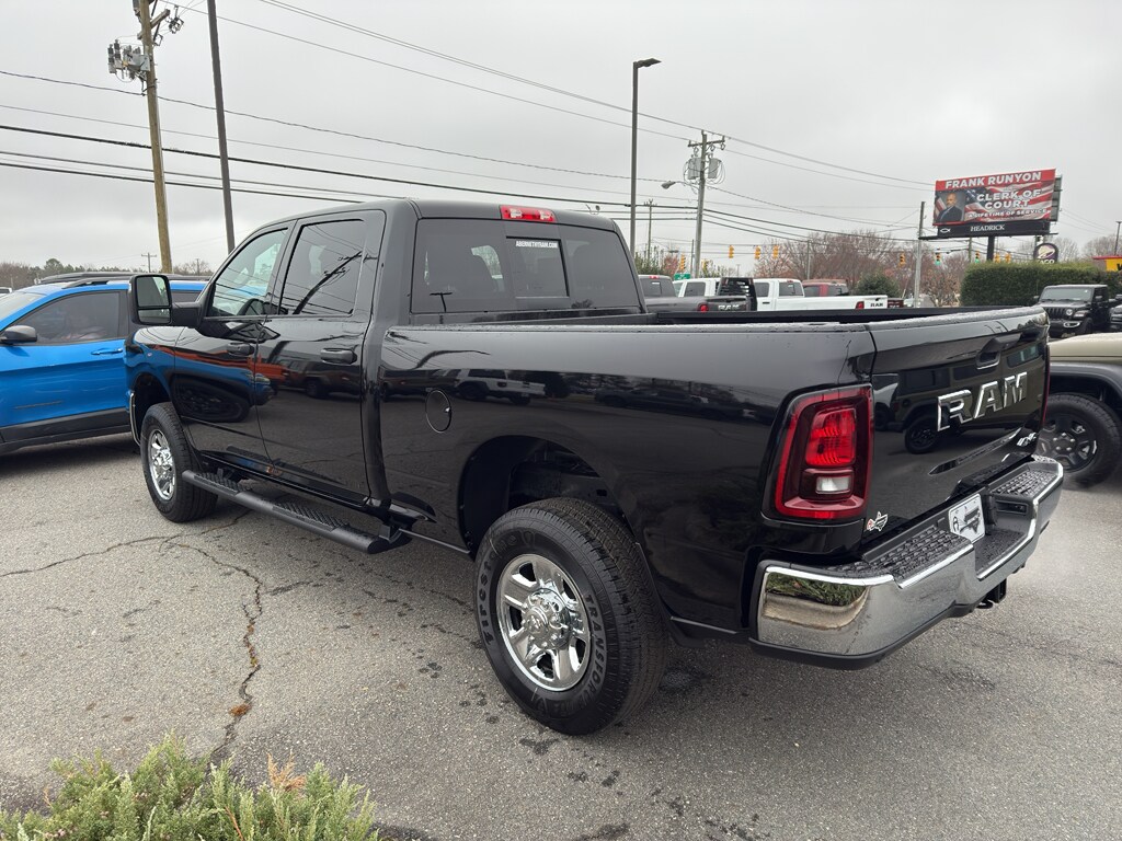 New 2026 Ram 2500 TRADESMAN CREW CAB 4X4 6'4 BOX Pickup