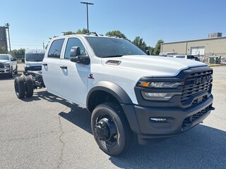 2026 Ram 4500 Chassis Cab TRADESMAN  CREW  4X4 84' CA Pickup