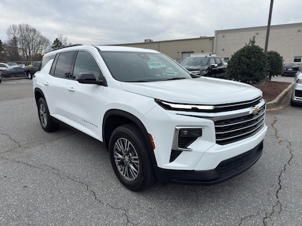 2025 Chevrolet Traverse FWD LT Sport Utility