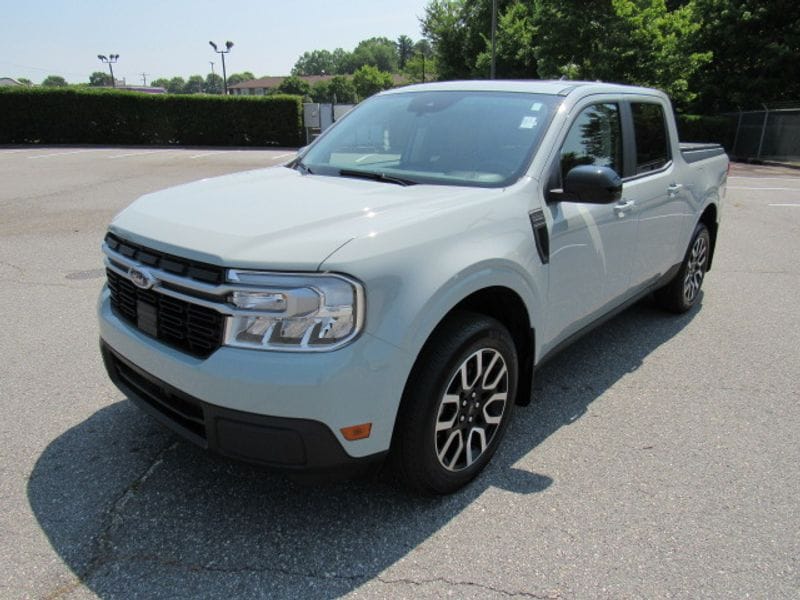 Used 2024 Ford Maverick Lariat with VIN 3FTTW8S91RRA30319 for sale in Lincolnton, NC